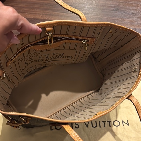 Louis Vuitton Authentic Pre Owned Monogram Neverfull PM Bag W/Dust Bag & COA. - Picture 11 of 16